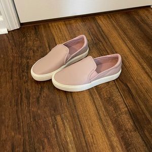 Ugg slides